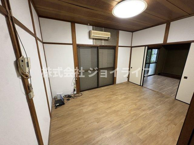 恵那市大井町　中古戸建の洋室