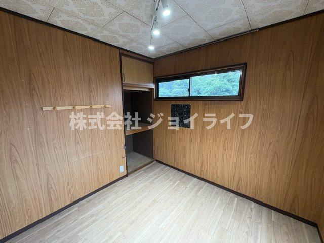 恵那市大井町　中古戸建の洋室