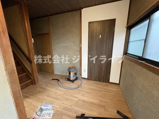恵那市大井町　中古戸建の玄関
