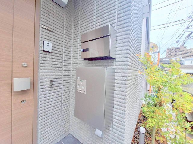Ｂｏｗｈａｕｓ　バウハウスのその他共用部分|世帯専用のポスト・宅配BOX付き