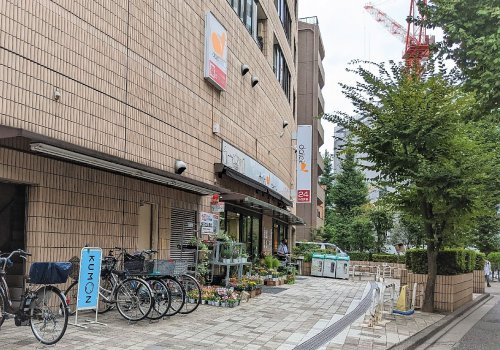 ＴＨＥ　ＣＵＢＥの周辺
