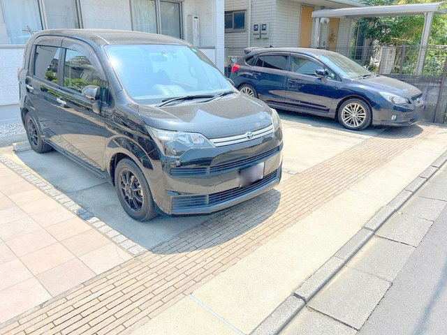 メゾン　イル　ウエストの駐車場