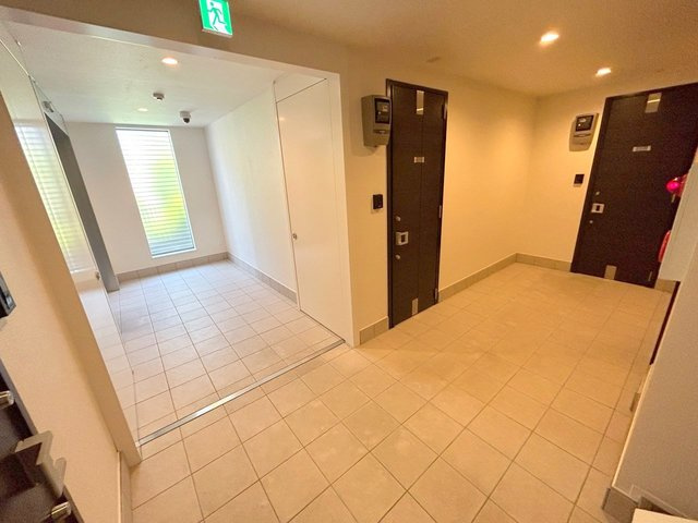 メゾン　イル　ウエストのロビー
