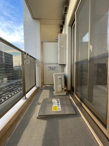 カスタリア新栄Ⅱ　名古屋市賃貸　仲介手数料無料のバルコニー