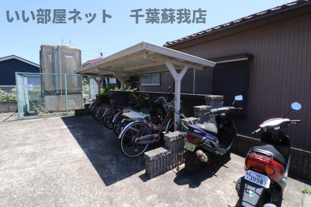 ウィンステージのエントランス|駐輪場