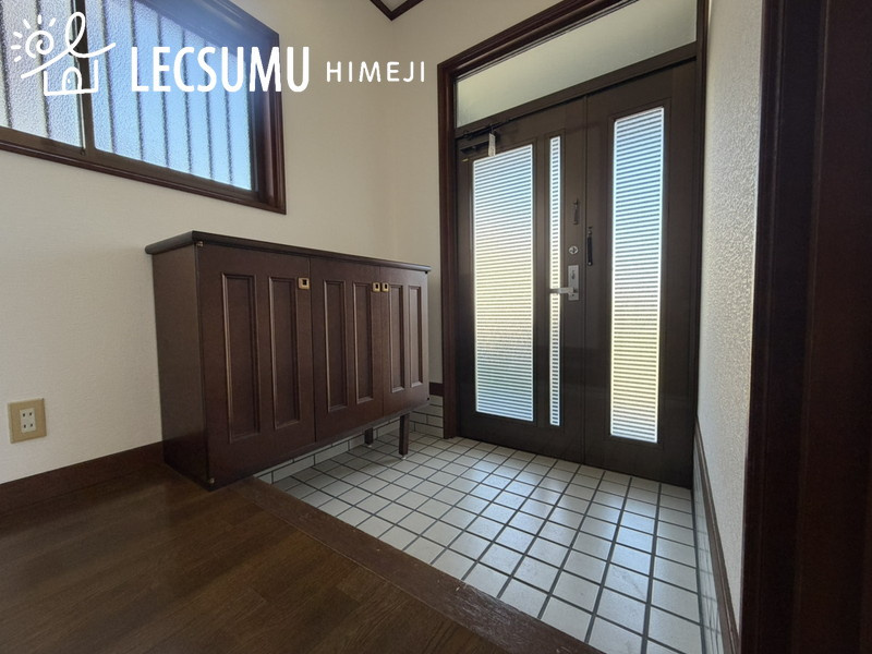 姫路市余部区上川原/中古戸建の玄関