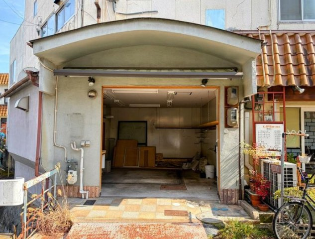 帝塚山2丁目戸建のエントランス