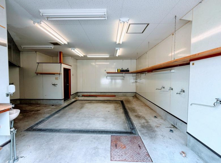 帝塚山2丁目戸建の駐車場