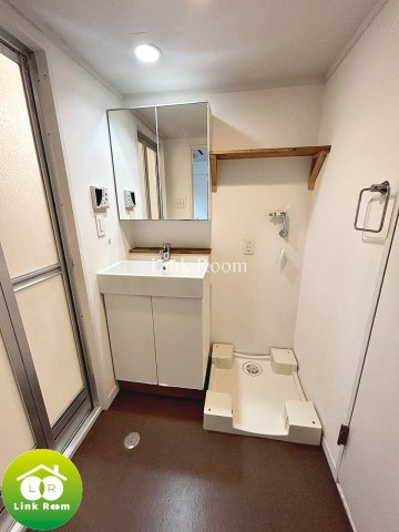 深川住宅 B棟の独立洗面台