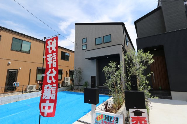 【TIARA】東大和市仲原の外観|
西武拝島線「東大和市」歩21分♪または自転車で7分！