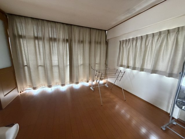 店舗・倉庫付き！周辺施設充実♪矢板市片岡の洋室|洋室です