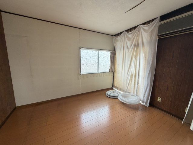 店舗・倉庫付き！周辺施設充実♪矢板市片岡の洋室|洋室です