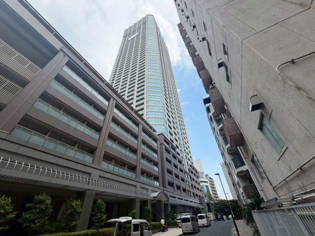富久クロスコンフォートタワーの周辺
