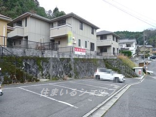 グランバリエ３４０　Ｂ棟の駐車場
