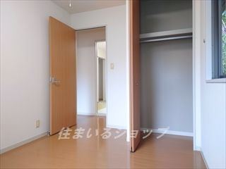 グランバリエ３４０　Ｂ棟の収納|クローゼット
