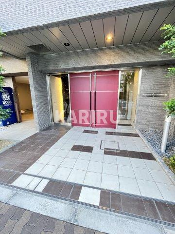 アドバンス大阪城エストレージャのエントランス