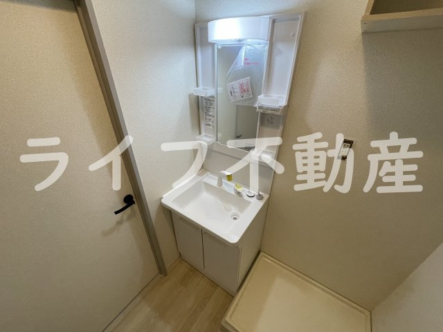 グランデージ新深江の独立洗面台|朝の身支度には欠かせない独立洗面化粧台
