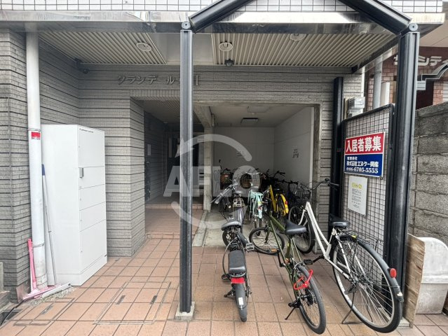 グランデール英Ⅱのエントランス|グランデール英Ⅱ　エントランス