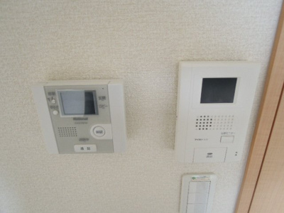 【その他】 | レオパレスアネックス | 物件玄関オートロック・部屋前モニター付きインターホン