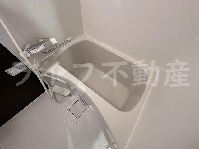ワールドアイ大阪城EASTⅡの浴室