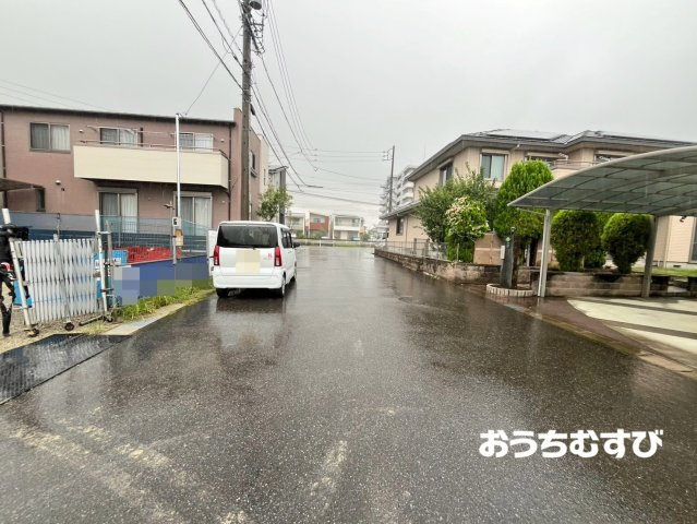 尾張旭市旭前町8期(全4棟)の前面道路含む現地写真