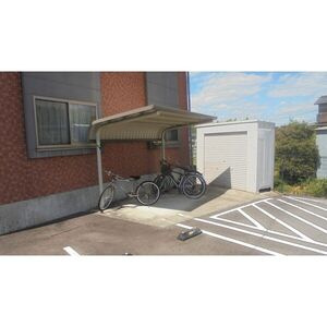 マルシェ ・の駐車場