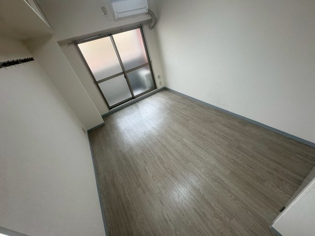 吹田市豊津町の賃貸マンションの居間・リビング