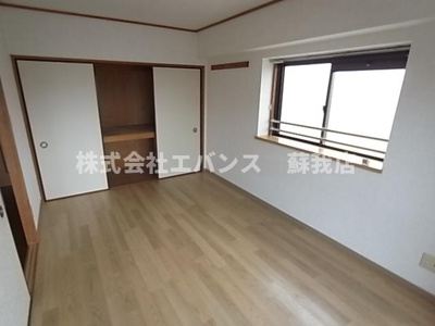  | ザ・エンプレス