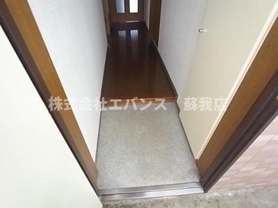 【玄関】 | ザ・エンプレス | 明るい玄関です