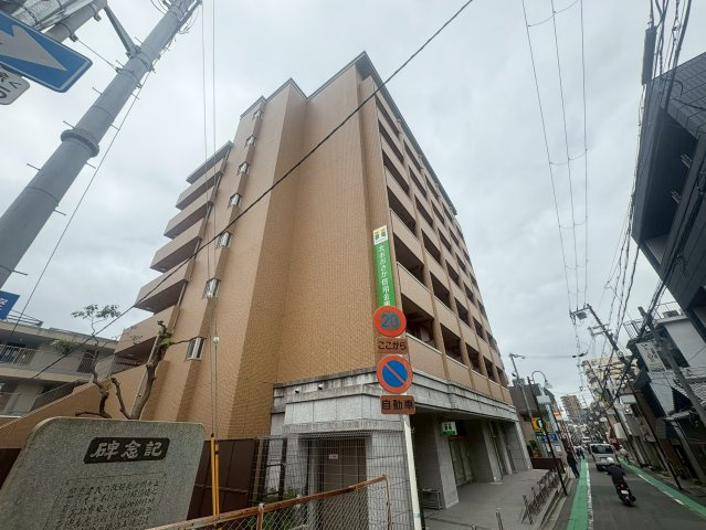 吹田市垂水町２丁目の賃貸マンションの外観