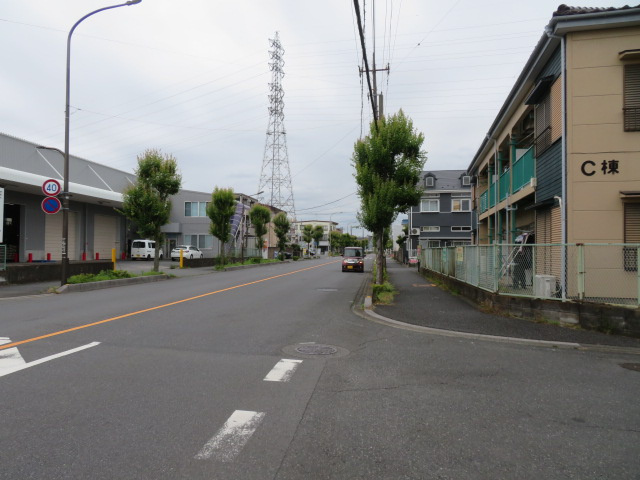 草加市瀬崎７丁目の倉庫の周辺
