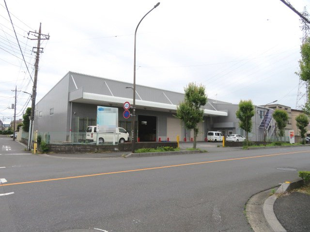 草加市瀬崎７丁目の倉庫