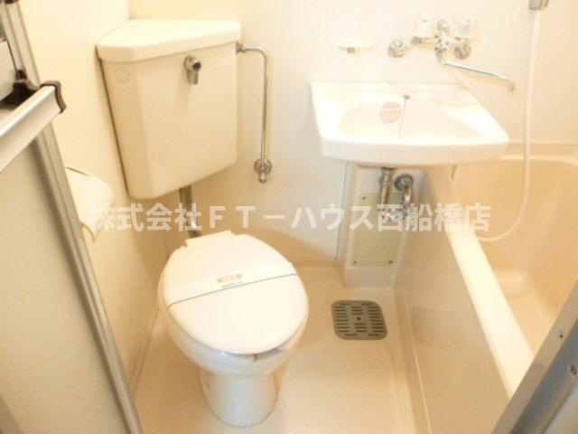 ヴィラ中山 A棟のトイレ|トイレ