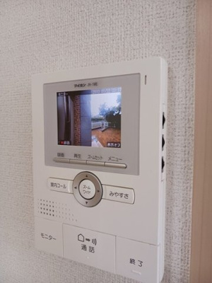 【セキュリティ】 | クラール曽比Ｂ | モニター付きインターホンです