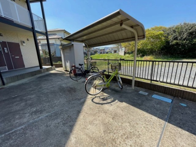 【その他】 | レオパレスアモーレⅡ | 駐輪場