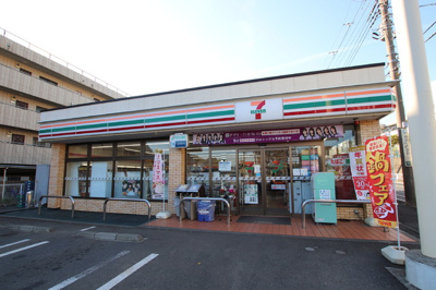 セブンイレブン横浜菅田町店まで1000ｍ