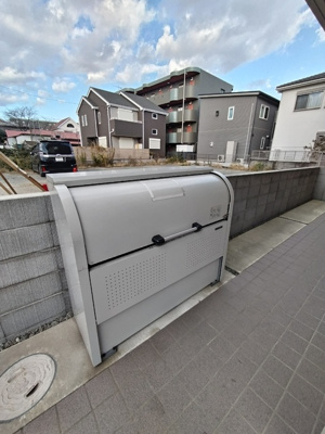 敷地内ゴミ置場