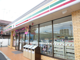 セブン－イレブン 大和桜森店まで180m