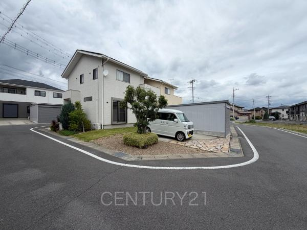 前橋市北代田町中古住宅の前面道路含む現地写真