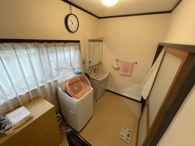宇都宮市鶴田町　5DK　中古住宅のトイレ