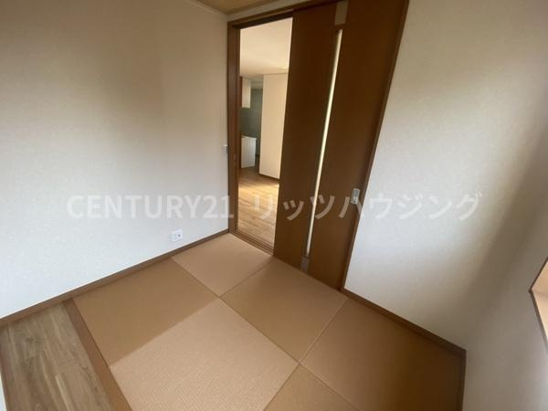 交野市 神宮寺 ２丁目　中古 一戸建ての和室