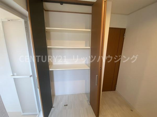 交野市 神宮寺 ２丁目　中古 一戸建ての収納