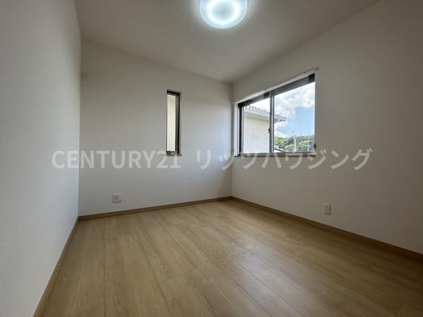 交野市 星田 ２丁目　中古 一戸建ての洋室