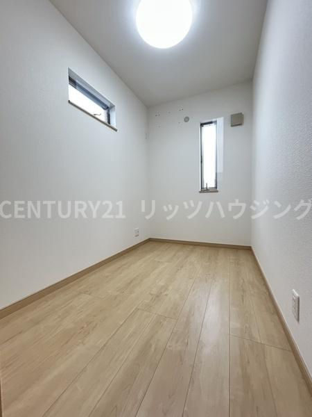 交野市 星田 ２丁目　中古 一戸建ての洋室