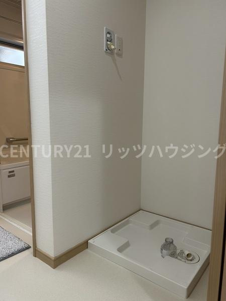 交野市 星田 ２丁目　中古 一戸建ての独立洗面台
