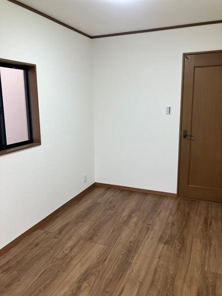 枚方市 津田東町 ３丁目　中古 一戸建ての洋室