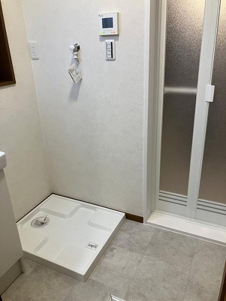 枚方市 津田東町 ３丁目　中古 一戸建ての独立洗面台