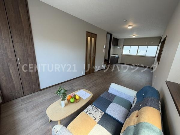 門真市 四宮 ５丁目　中古 一戸建ての居間・リビング