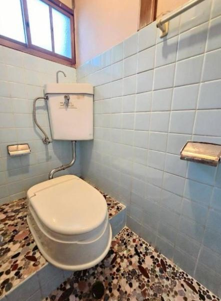 守口市 南寺方中通 １丁目　中古 戸建のトイレ