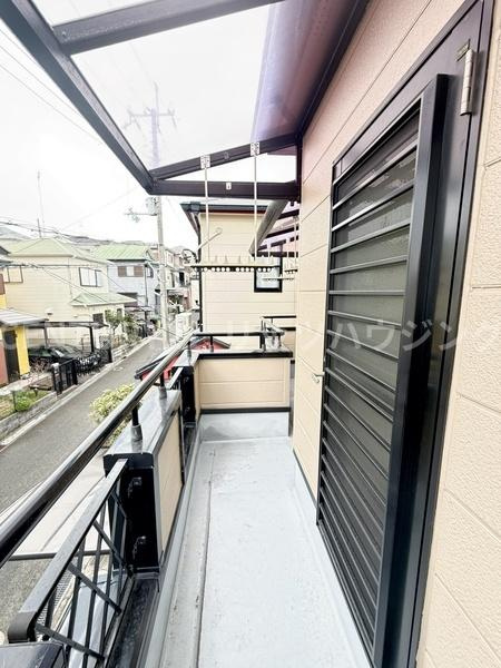 枚方市 茄子作 １丁目　中古 一戸建てのバルコニー